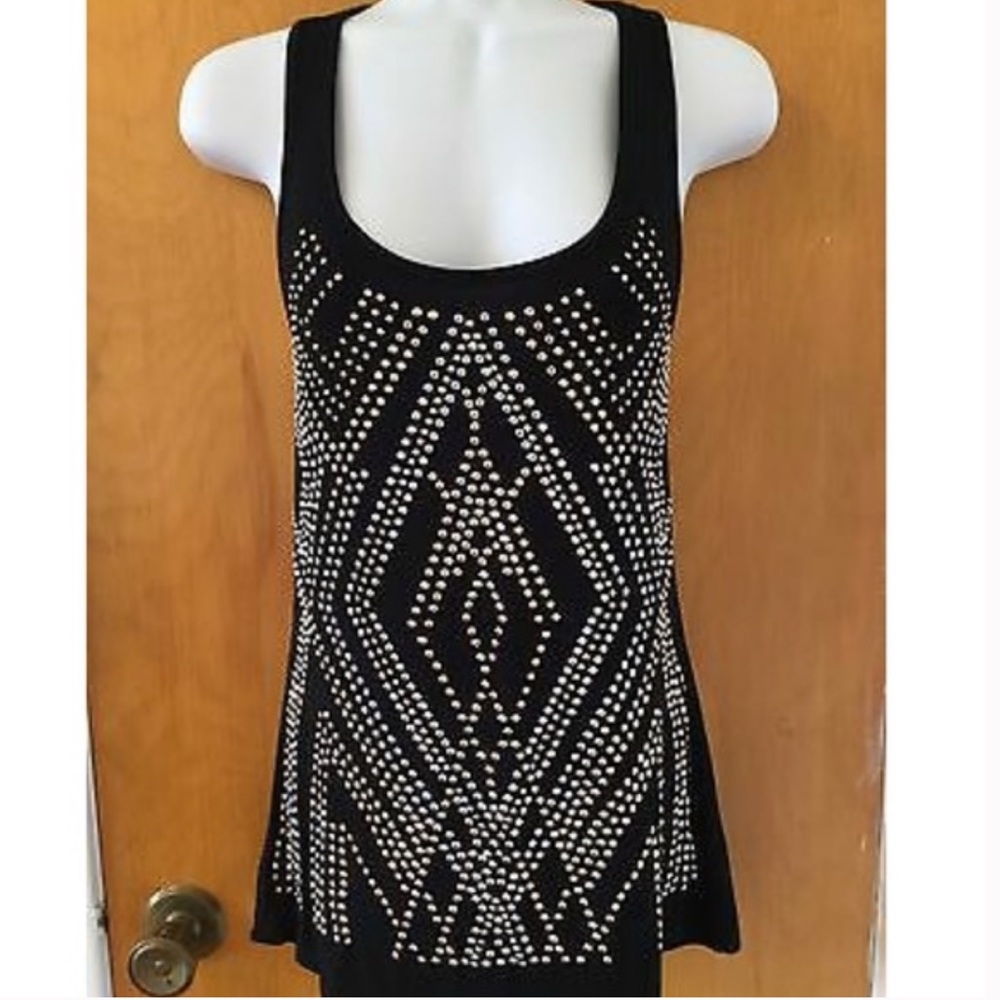 💥🎉HP🎉💥 Forever 21 Black Stretch Racerback Scoop Neck Tank Gold Silver Studs - Picture 1 of 11